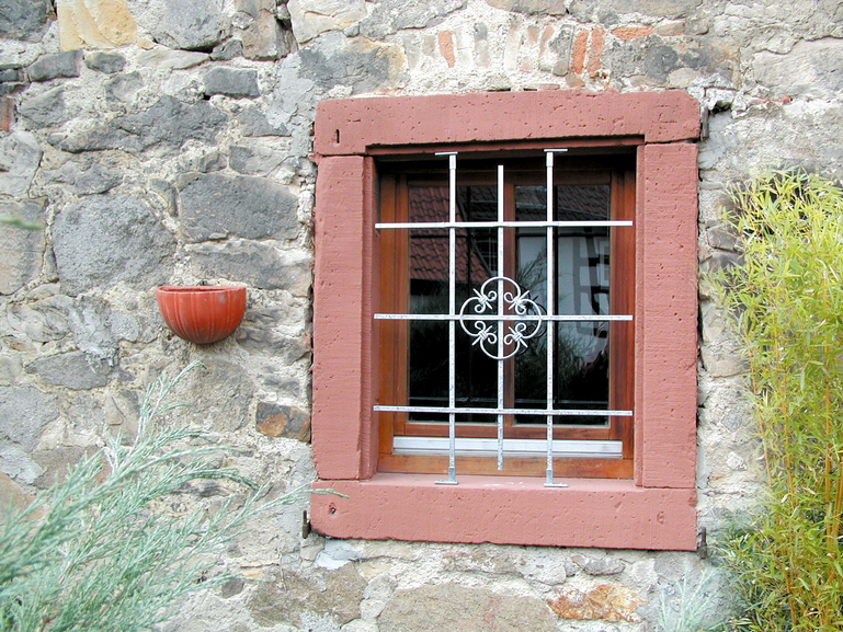 Artikelbild Fenstergitter Salzburg,kürzbar,1680x840 - Slide 2