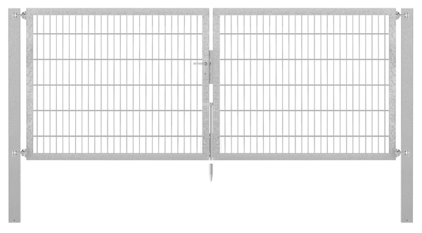 Doppeltor Flexo Plus, Typ 8/6/8, Material: Stahl roh, Oberfläche: feuerverzinkt passiviert, zum Einbetonieren, Ausführung: mittig geteilt, Nennbreite: 3000 mm, lichte Breite: 3000 mm, Durchgangsbreite: 3000 mm, Rahmenbreite Schließflügel: 1432 mm, Rahmenbreite Zweitflügel: 1432 mm, Höhe: 1200 mm, Pfostenlänge: 1900 mm, Pfostenstärke: 100 x 100 mm, Rahmenstärke: 60 x 40 mm, Maschenweite: 50 x 200 mm, 15 Jahre Garantie gegen Durchrosten