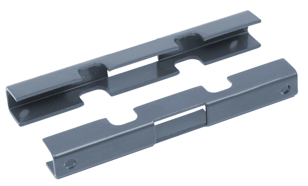 Mattenverbinder für Doppelstab-Gittermatten, Material: Stahl roh, Oberfläche: feuerverzinkt, anthrazit kunststoffbeschichtet RAL 7016, Artikelbeschreibung: –, Ausführung: zweiteilig, Länge: 140 mm, Breite: 18 mm, Höhe: 15,5 mm, für Pfosten-Ø: 48 mm, Schraube: M8, Schraubenlänge: 80 mm, 15 Jahre Garantie gegen Durchrosten