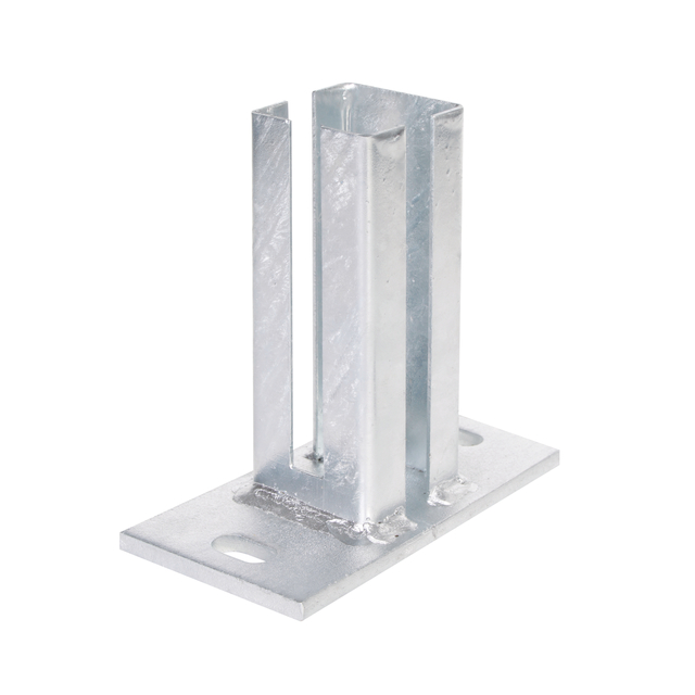 Pfostenträger für Eckpfosten für Doppelstab-Gittermatten, Material: Stahl roh, Oberfläche: feuerverzinkt, zum Aufschrauben, Platte: 150 x 80 mm, für Pfosten: 60 x 60 mm, Aufnahme: 55 mm, Aufnahme: 55 mm, Anzahl Löcher: 2, Loch: 24,5 x 12,5 mm, 15 Jahre Garantie gegen Durchrosten Pfostenträger für Eckpfosten für Doppelstab-Gittermatten, Material: Stahl roh, Oberfläche: feuerverzinkt, zum Aufschrauben, Platte: 150 x 80 mm, für Pfosten: 60 x 60 mm, Aufnahme: 55 mm, Aufnahme: 55 mm, Anzahl Löcher: 2, Loch: 24,5 x 12,5 mm, 15 Jahre Garantie gegen Durchrosten